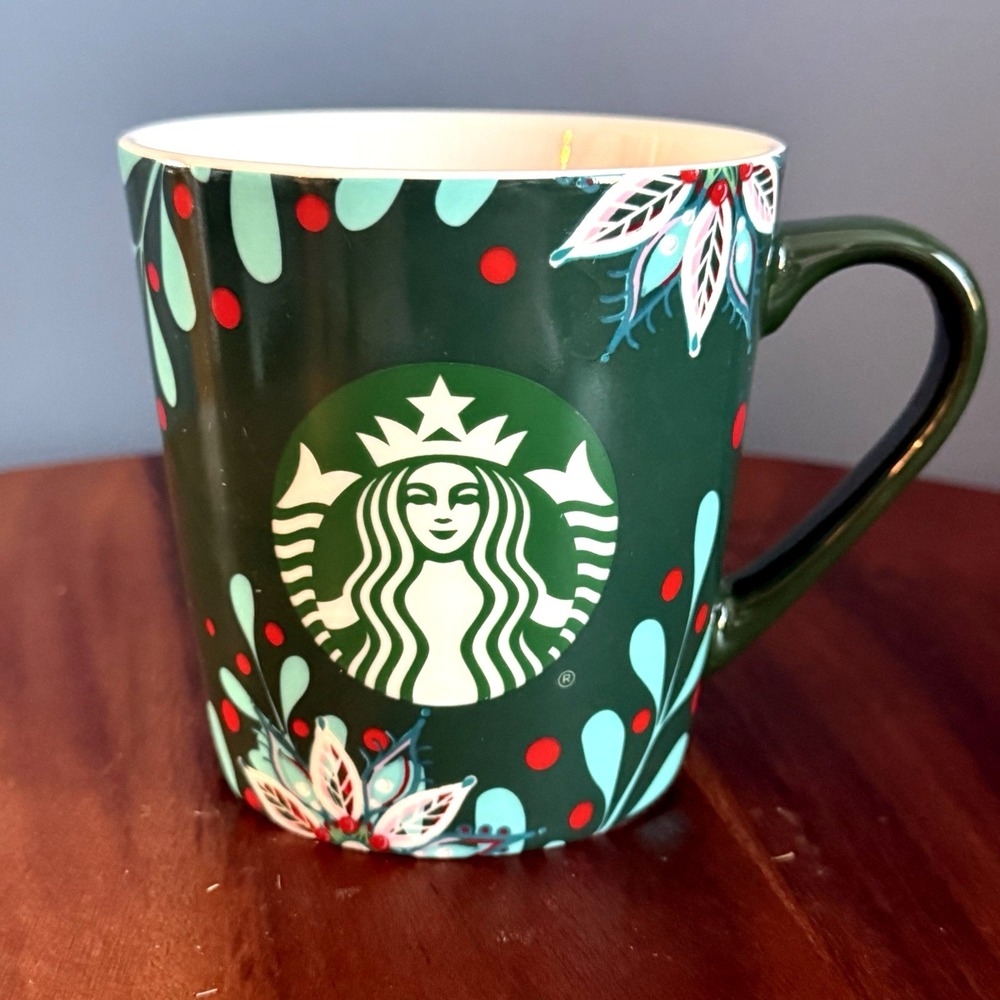 Starbucks 2020 Holiday Mug 16 oz Green Red Christmas Coffee Cup‎